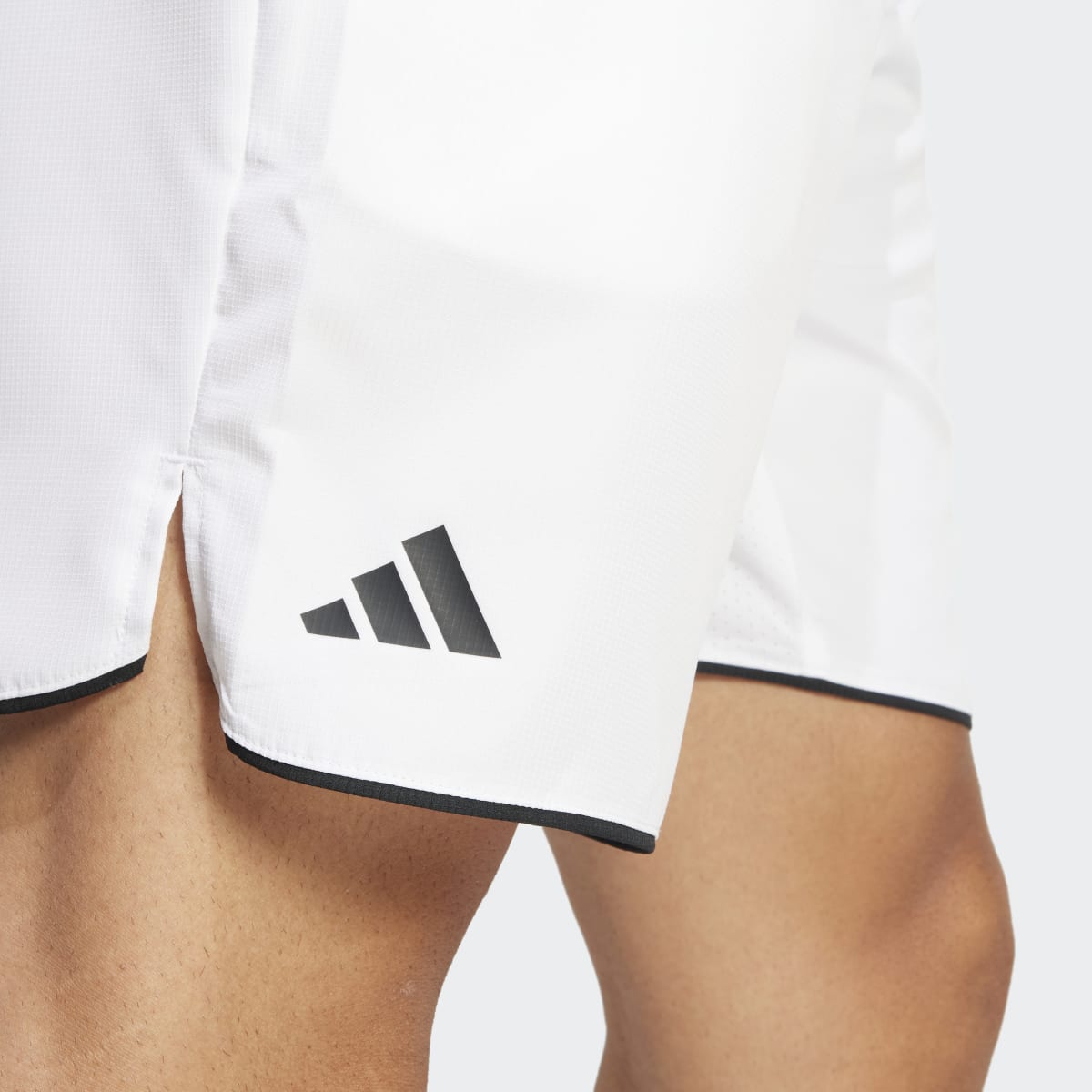 CLUB SHORT White