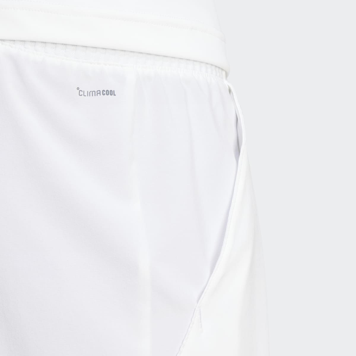 CLUB SW SHORT White